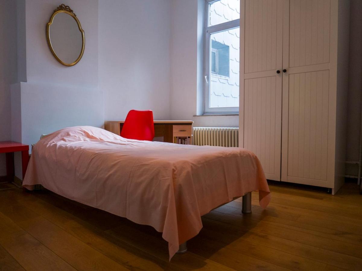 Eya House, Cozy, Bright & Well Located Pousada Bruxelas